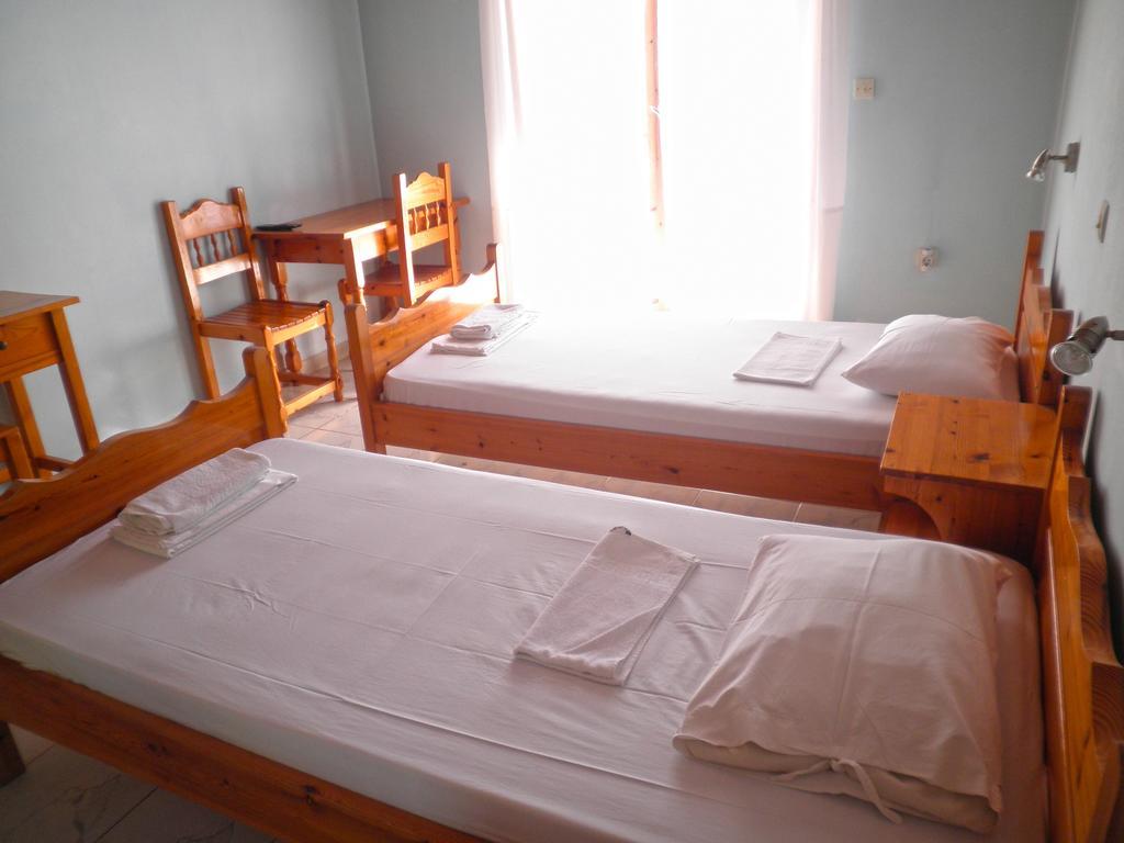 Kostas Studios II Vasilikí Room photo