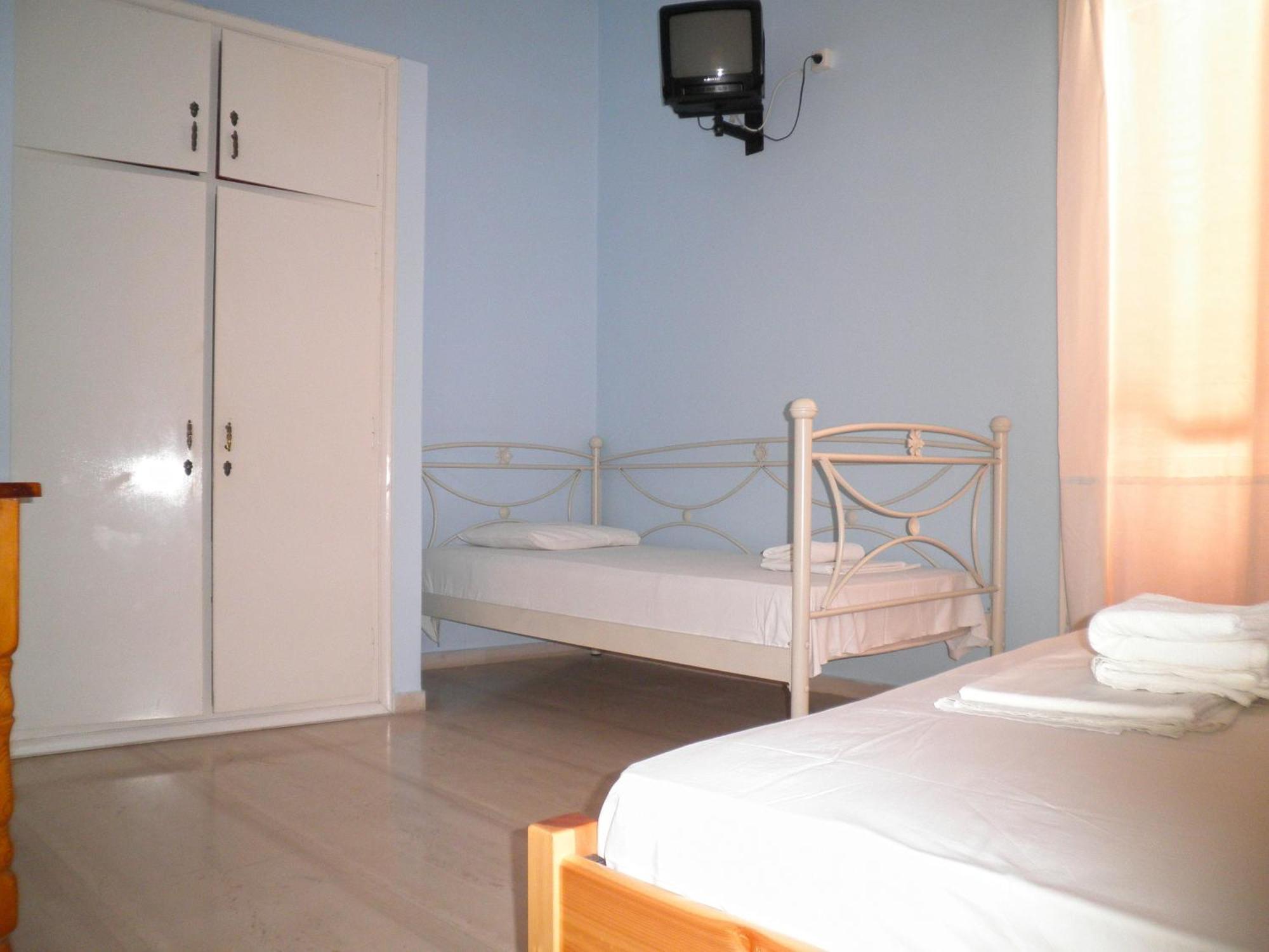 Kostas Studios II Vasilikí Room photo